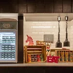Moxy Houthavens Hotell 3*