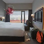 Moxy Houthavens 3*