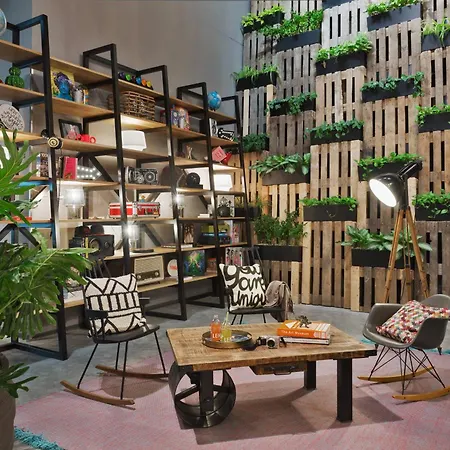 Moxy Houthavens Hotel Amsterdam