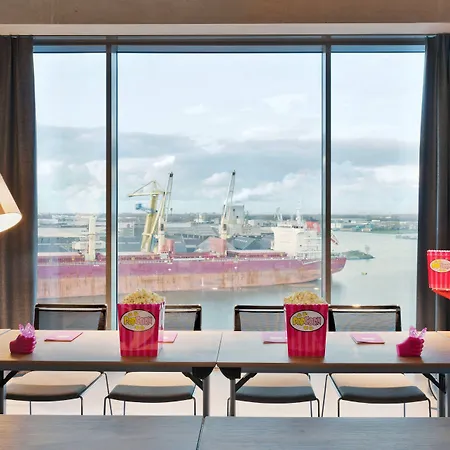 Moxy Houthavens Ámsterdam