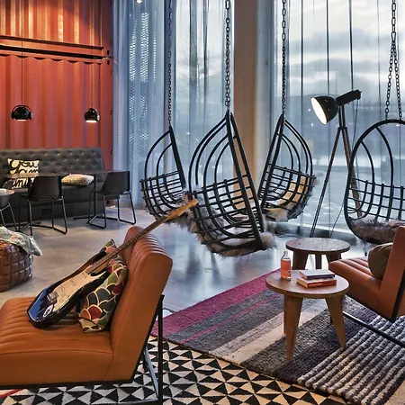 Moxy Houthavens Hotel 4*