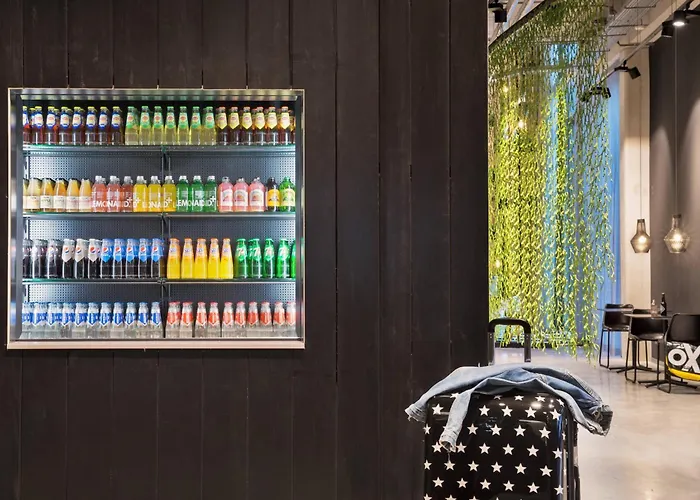 Moxy Houthavens Hotel 3*