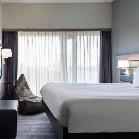 Moxy Houthavens Szálloda Amszterdam