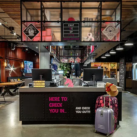 Hotel Moxy Houthavens 4*