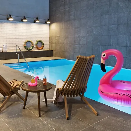 Moxy Houthavens 3* Amszterdam