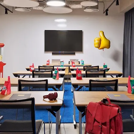 Szálloda Moxy Houthavens Amszterdam