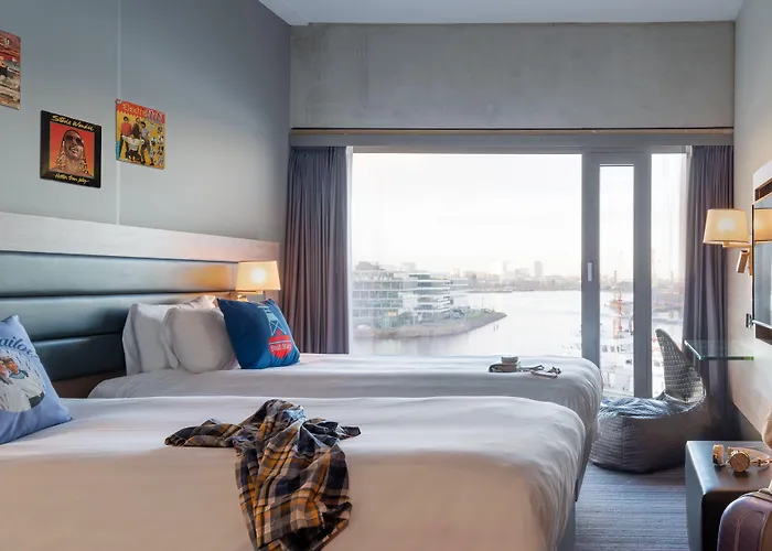 Moxy Houthavens Hotel