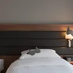 Moxy Houthavens