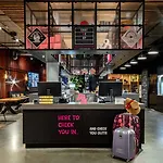 호텔 Moxy Houthavens 3*